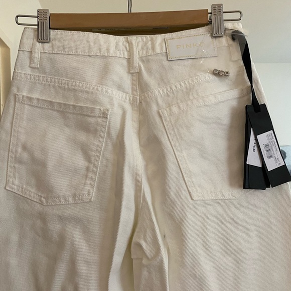 NWT Pinko white jeans with gems and rips - Picture 4 of 6